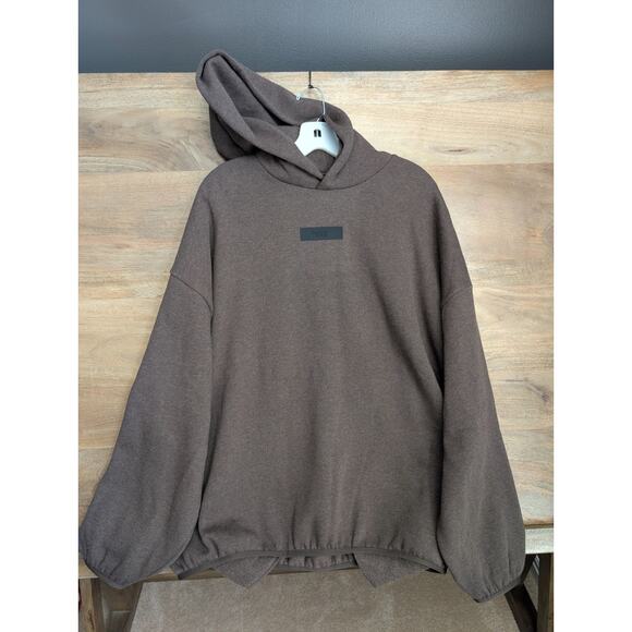 Fear of God Essentials Hoodie Mens M Brown Side Pockets Long Sleeve Pullover NWT - Picture 1 of 4